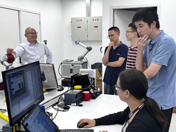 楊鎮伍：助力自動化生產線駛入“智能時代”